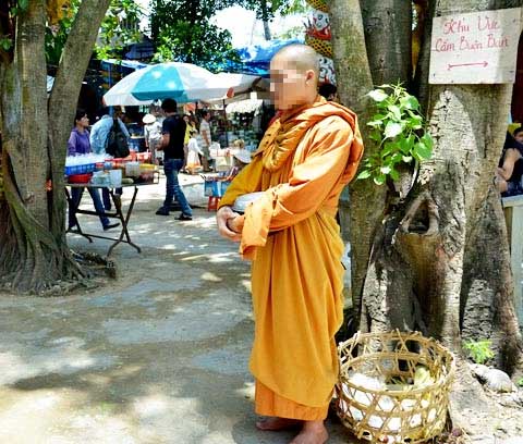 Sư giả: Nghề pha trộn ăn mày và ăn cắp - 2