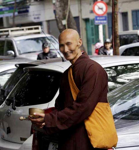 Sư giả: Nghề pha trộn ăn mày và ăn cắp - 3