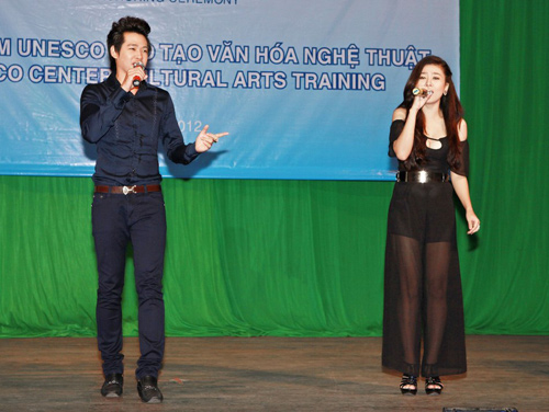 Mai Phương, Ngọc Huy dính nhau như sam - 2
