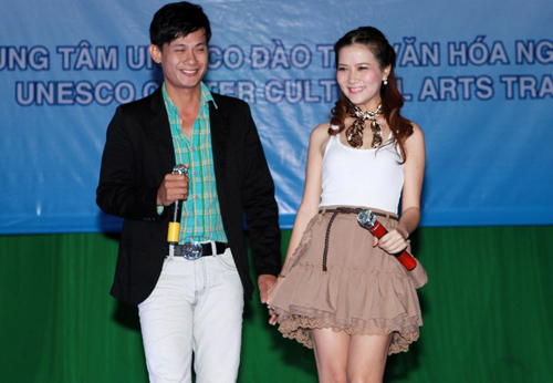 Mai Phương, Ngọc Huy dính nhau như sam - 9