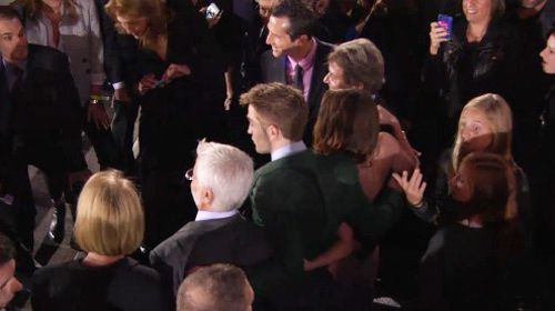 Ra mắt Hừng Đông, Kristen gây "nóng mặt" - 12