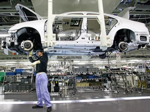 Toyota đầu tư 2,7 tỷ USD để sản xuất ở Indonesia - 1