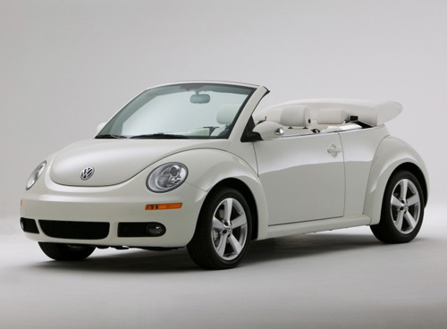 Volkswagen Beetle mui trần 2013 giá từ 24500 USD  VnExpress