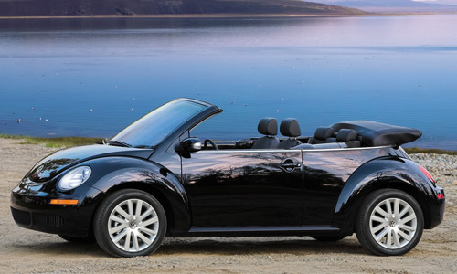 VW Beetle Convertible mui trần giá 27.150 USD - 2