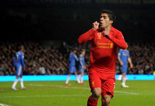 HOT: MU "làm ăn" khấm khá - 2