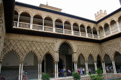 Hư ảo cung điện Alcazár ở Sevilla - 1