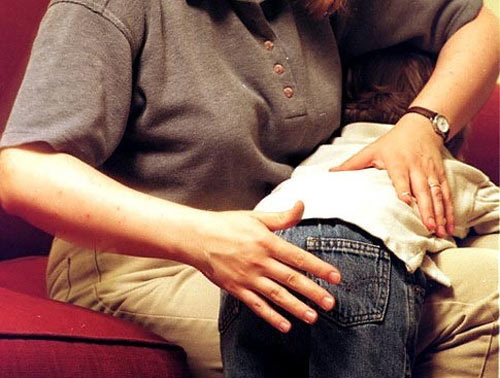 Trẻ hay bị phạt đòn, lớn dễ ung thư - 1