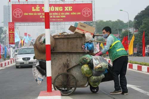 Thông xe một ngày, cầu vượt đã lộn xộn - 5