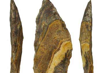 Mũi giáo bằng đá được chế tác từ nửa triệu năm trước - 1