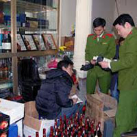 Thị trường - Tiêu dùng - Bán rượu qua internet là vi phạm pháp luật