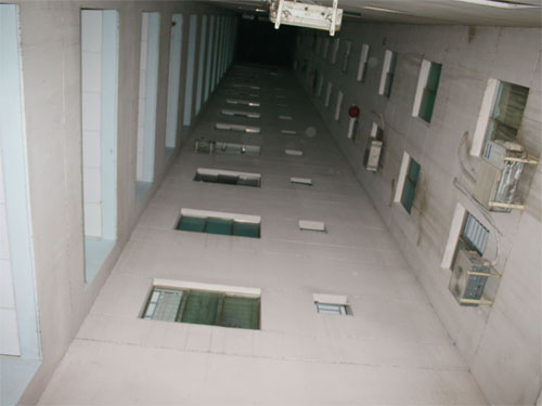 Nam thanh niên nhảy từ tầng 13 chung cư tự tử - 2