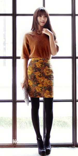 Váy ngắn và legging trẻ trung ngày lạnh - 16