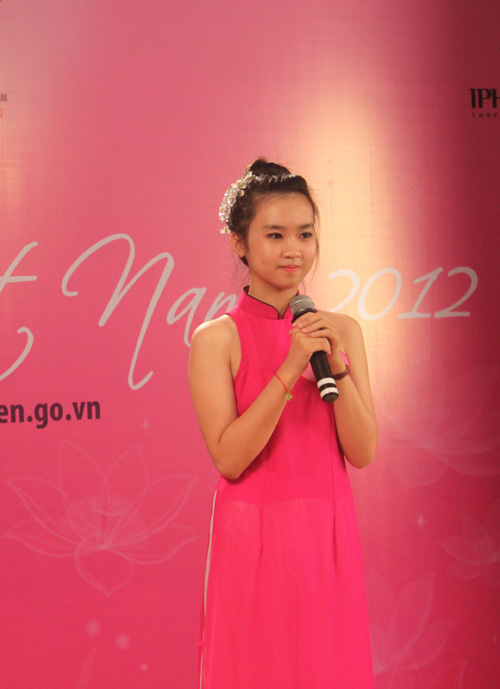 Hoa hậu Phương Lan nền nã làm giám khảo - 10