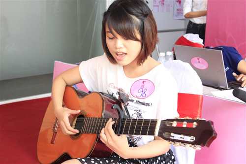 Hoa hậu Phương Lan nền nã làm giám khảo - 5