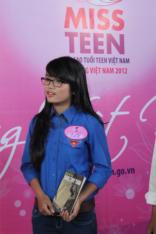 Hoa hậu Phương Lan nền nã làm giám khảo - 11