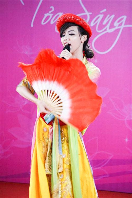 Hoa hậu Phương Lan nền nã làm giám khảo - 13