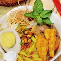 Ẩm thực - Khéo tay làm mỳ Quảng bò gà