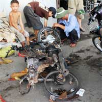 Tin tức trong ngày - Hôi của khi thấy xe người khác bị cháy