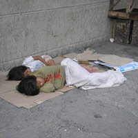 Tin tức trong ngày - TQ: 5 em nhỏ chết cóng trong thùng rác