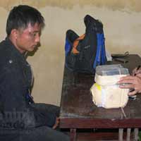 Tin tức trong ngày - Chế mìn giả đi cướp tiệm vàng