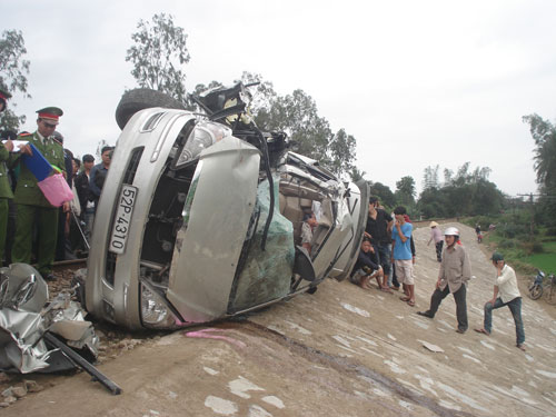 Những mái ấm bị TNGT "xé toang" - 3