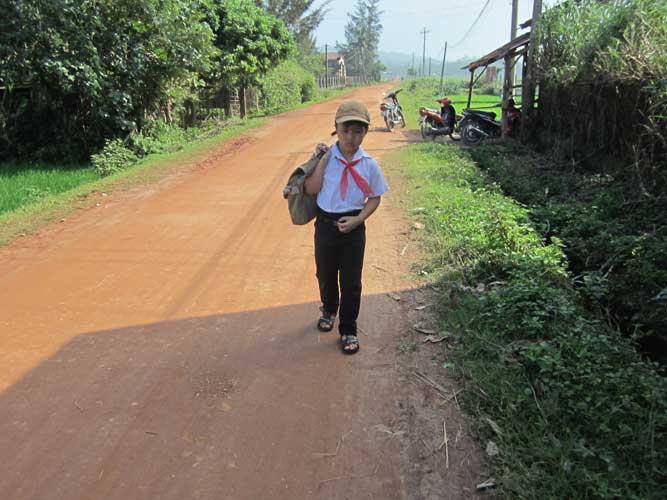 Những mái ấm bị TNGT "xé toang" - 2