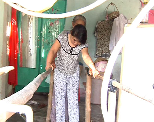 Những mái ấm bị TNGT "xé toang" - 4