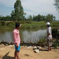 Tin tức trong ngày - Mẹ bất lực nhìn 2 con chết đuối trong ao nhà