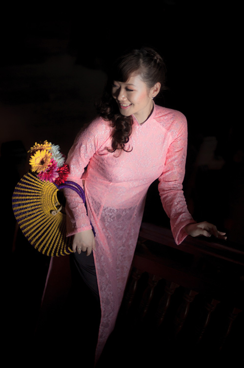 Hoa khôi Phương Đông dịu dàng trên phố - 10