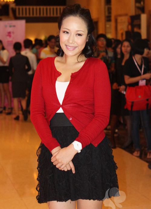 Không "mát mẻ", hoa hậu có còn gợi cảm? - 3