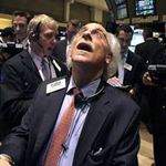 Phố Wall tăng vọt theo vàng