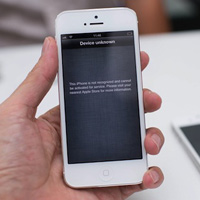 iPhone 5 xách tay hạ nhiệt vì hàng chính hãng