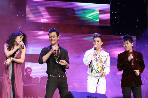 Ông hoàng nhạc Việt hát lót cho Đồng Lan - 5