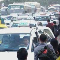 Tin tức trong ngày - TP.HCM bác “sáng kiến” tháo biển ô tô