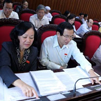 Tin tức trong ngày - Ở nội thành 3 năm mới mong nhập cư HN