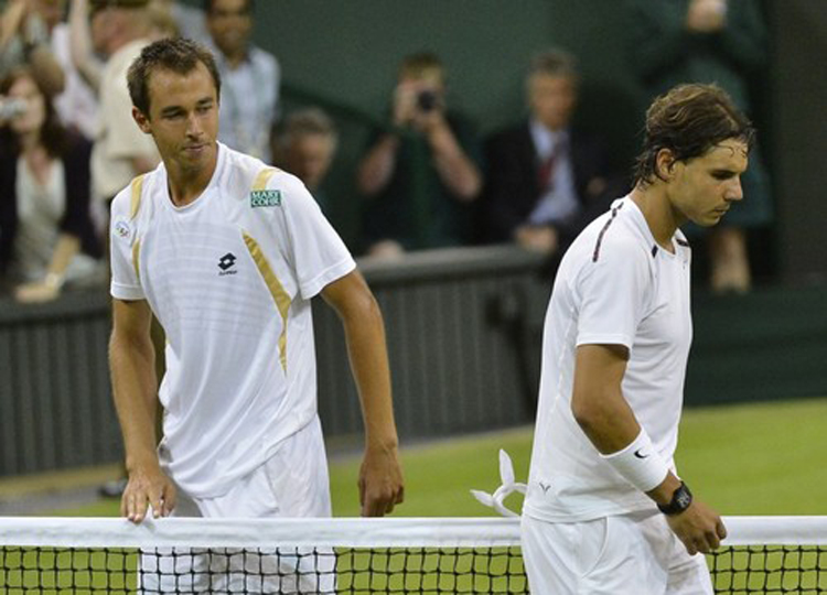 Nadal bất ngờ thất bại trước Lukas Rosol tại Wimbledon, đây cũng là trận đấu cuối cùng của Vua đất nện trong năm 2012 vì dính chấn thương đầu gối.