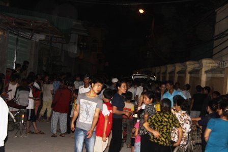 HN: Khống chế nhiều người, cố thủ trong nhà - 7