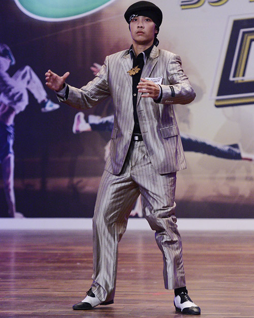 Chàng trai chạy thận trở lại Bước nhảy - 5