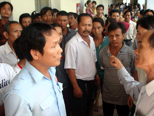 Trẻ sơ sinh lại chết, BV Quảng Ngãi náo loạn - 3