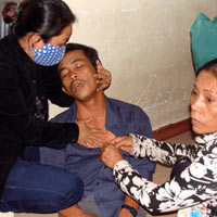 Sức khỏe đời sống - Trẻ sơ sinh lại chết, BV Quảng Ngãi náo loạn