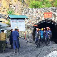 Tin tức trong ngày - Vụ sập lò than: Một công nhân đã tử nạn