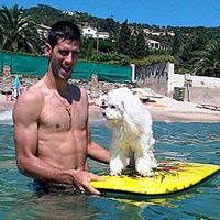 Thể thao - Djokovic muốn nhìn trộm phòng thay đồ nữ