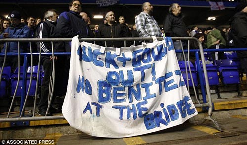 CĐV Chelsea tẩy chay Benitez - 1
