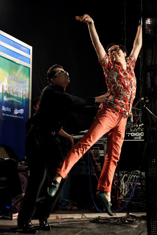 Đạp xe 160km đi thi Got Talent - 16