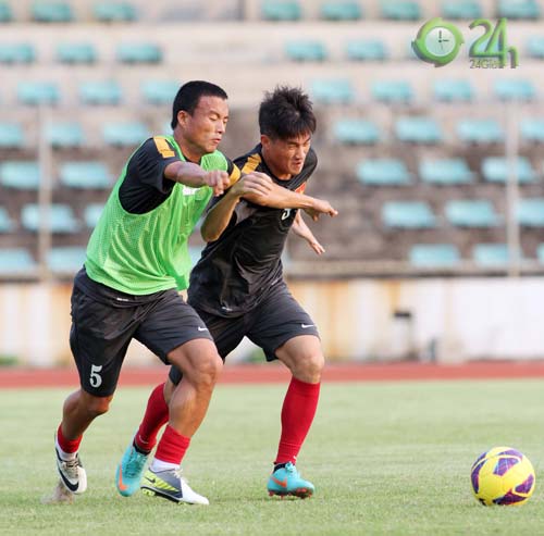 HLV Phan Thanh Hùng trước trận đánh lớn - 9