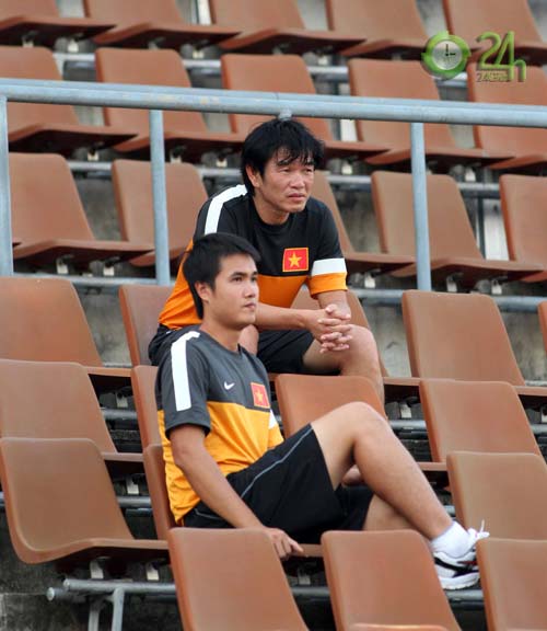 HLV Phan Thanh Hùng trước trận đánh lớn - 6