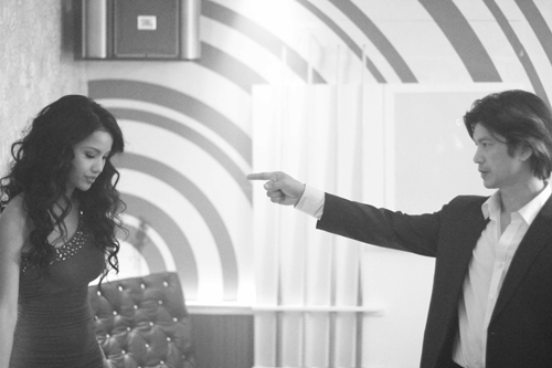 BB Phạm vào vai quyến rũ Dustin Nguyễn - 13