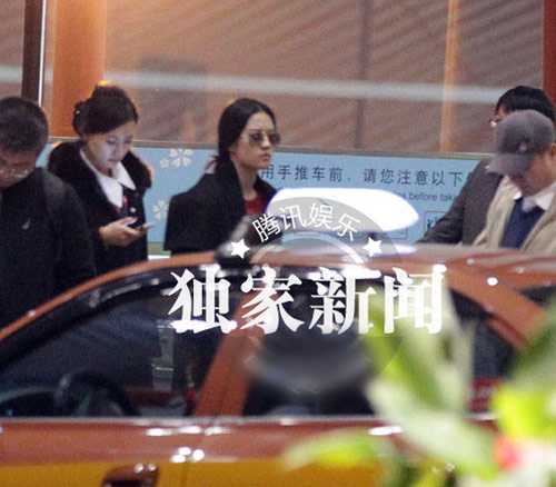 Mặc tin đồn, Diệc Phi vẫn gặp cha dượng - 8