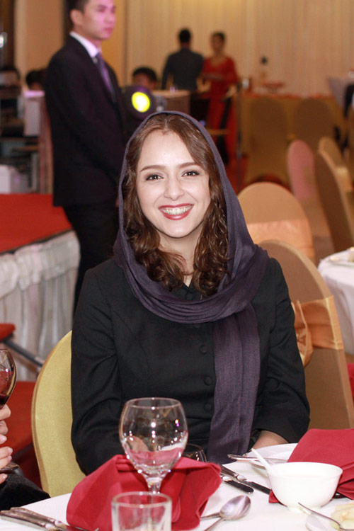 Lê Hoàng vồn vã gặp Lý Nhã Kỳ - 7