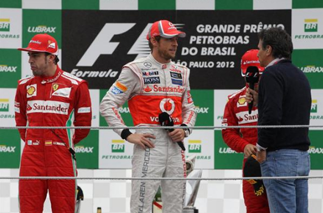 3 tay đua bước lên bục podium ở chặng Brazil GP. Alonso dù về nhì nhưng như thế là không đủ để anh vượt qua Vettel trên BXH chung cuộc.